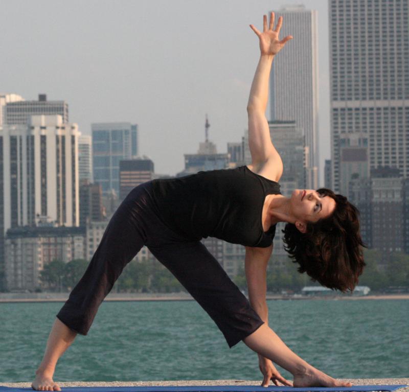 trikonasana
